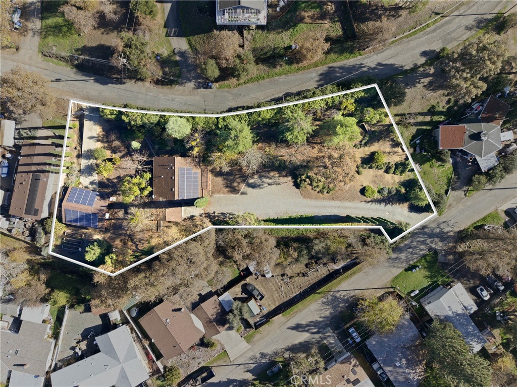 4080 Kensington Way, Lucerne, CA 95458