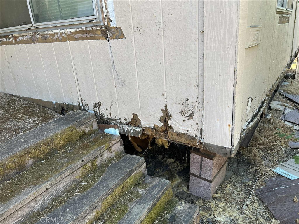 6145 2nd Ave, Lucerne, CA 95458