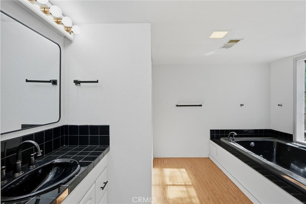 6963 Panoramic, Lucerne, CA 95458