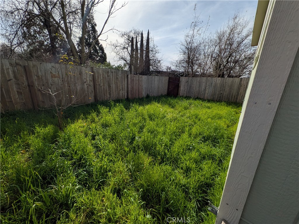 6029 1st Ave, Lucerne, CA 95458