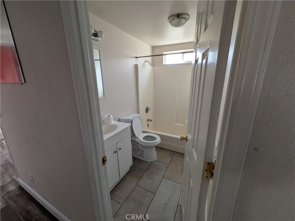 6029 1st Ave, Lucerne, CA 95458