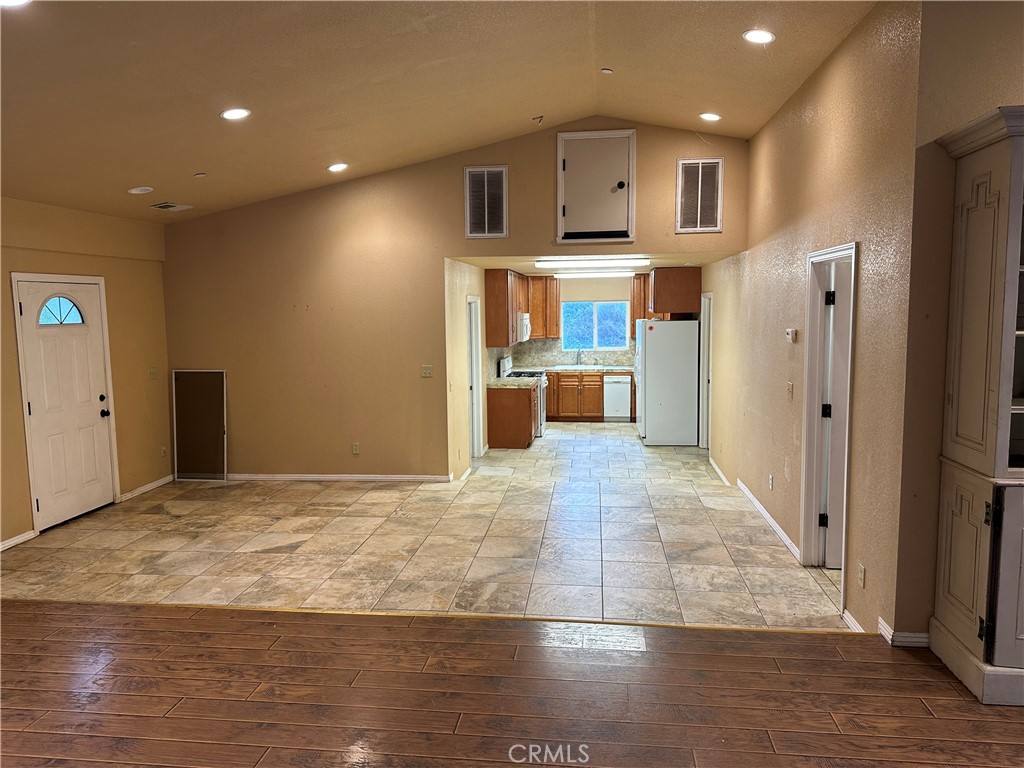 7004 E. Hwy 20, Lucerne, CA 95458