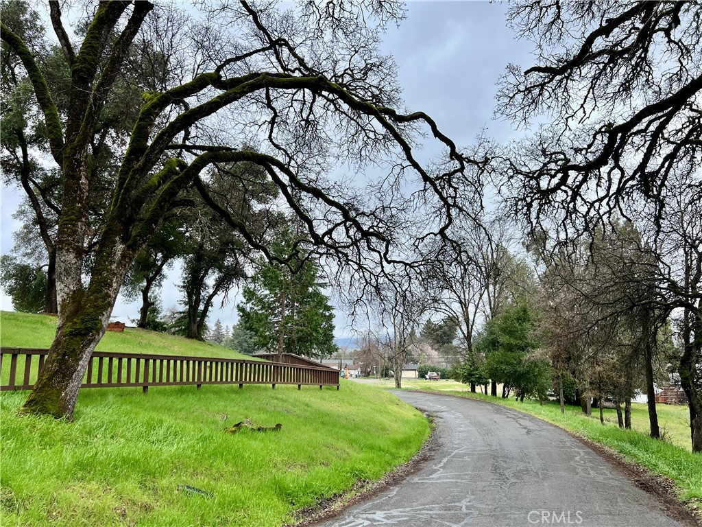 6590 Hotel Rd, Lucerne, CA 95458