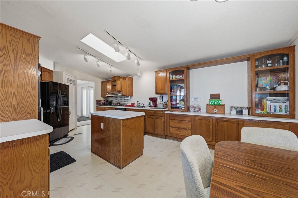 7765 Verna Way, Lucerne, CA 95458