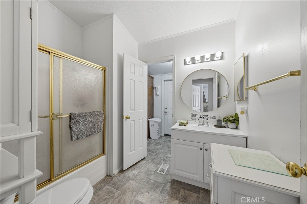 7765 Verna Way, Lucerne, CA 95458