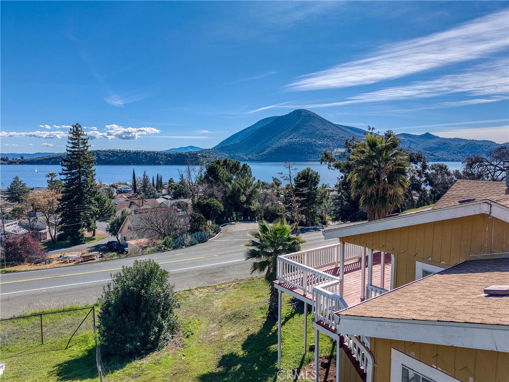 7765 Verna Way, Lucerne, CA 95458