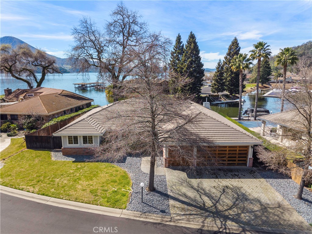 8641 Paradise Valley Blvd, Lucerne, CA 95458