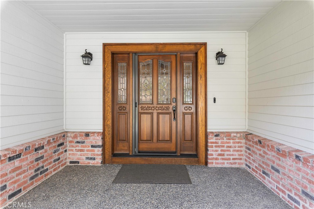 8641 Paradise Valley Blvd, Lucerne, CA 95458