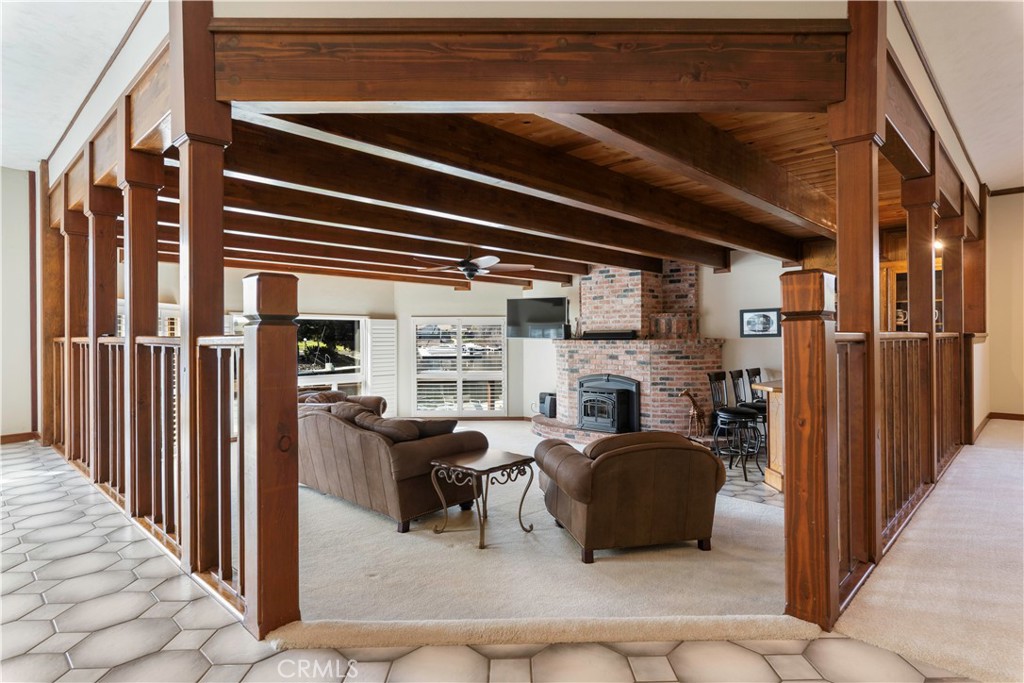 8641 Paradise Valley Blvd, Lucerne, CA 95458