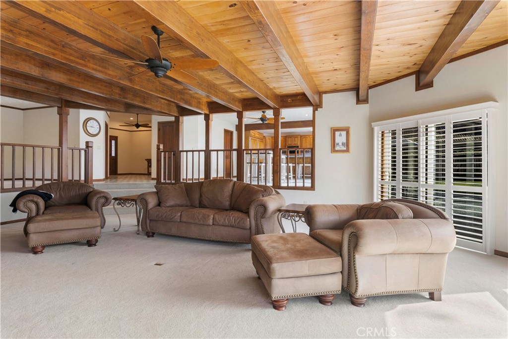 8641 Paradise Valley Blvd, Lucerne, CA 95458