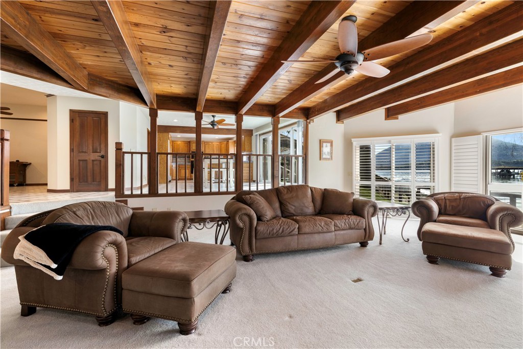 8641 Paradise Valley Blvd, Lucerne, CA 95458