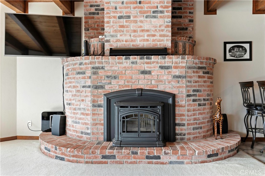 8641 Paradise Valley Blvd, Lucerne, CA 95458