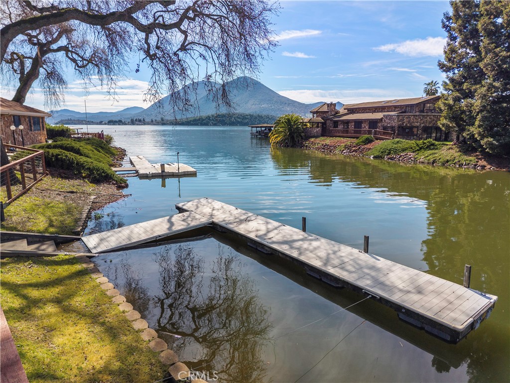 8641 Paradise Valley Blvd, Lucerne, CA 95458