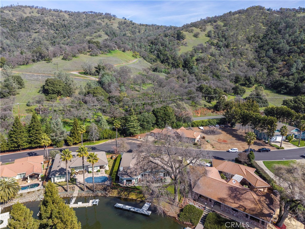 8641 Paradise Valley Blvd, Lucerne, CA 95458