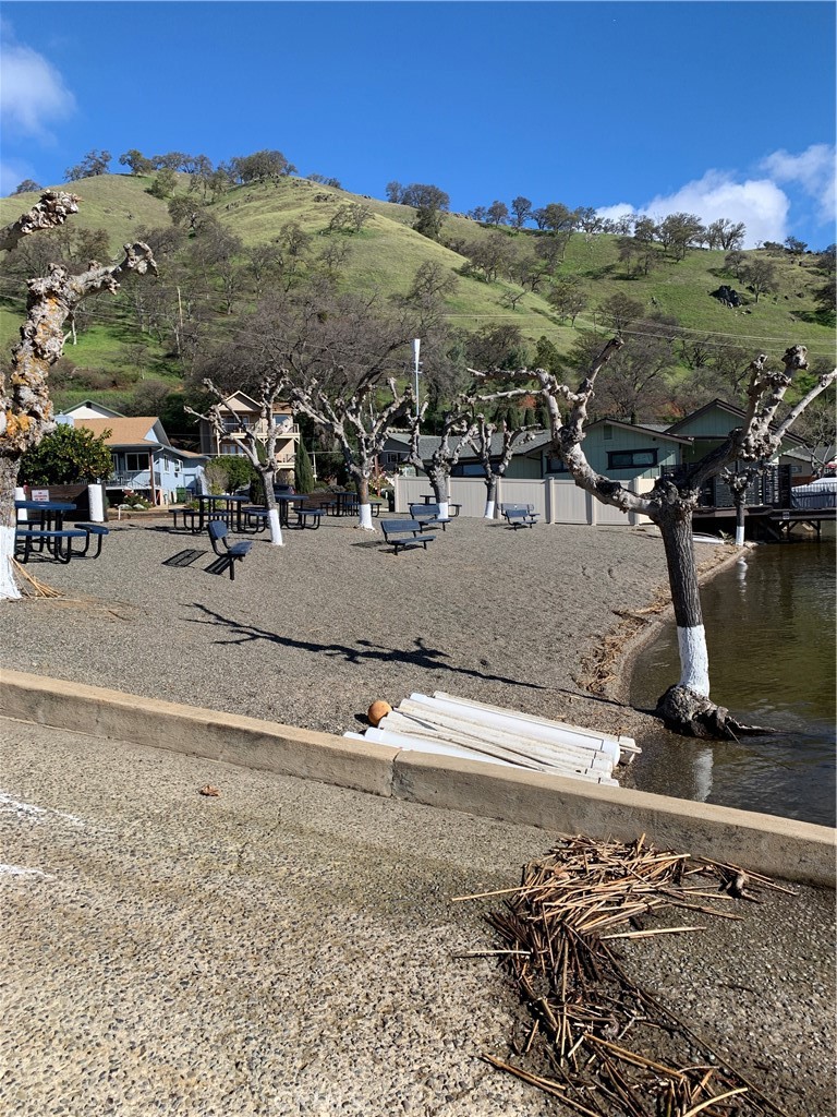 7795 RICHARD Dr, Lucerne, CA 95458