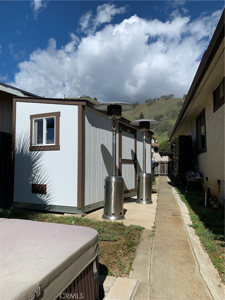 7795 RICHARD Dr, Lucerne, CA 95458