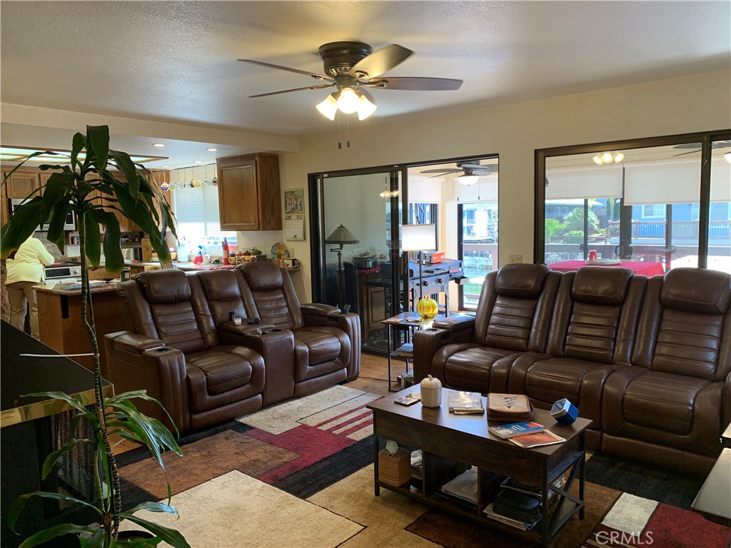 7795 RICHARD Dr, Lucerne, CA 95458