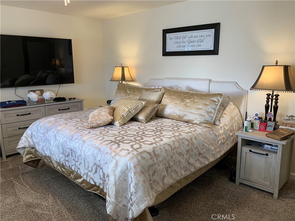 7795 RICHARD Dr, Lucerne, CA 95458