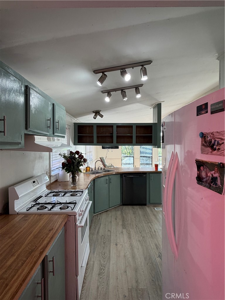 4047 Foothill, Lucerne, CA 95458