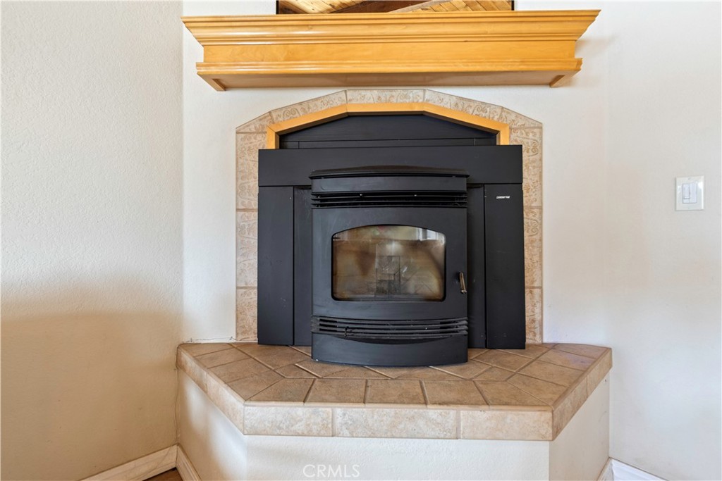 7665 Milos Ct, Lucerne, CA 95458