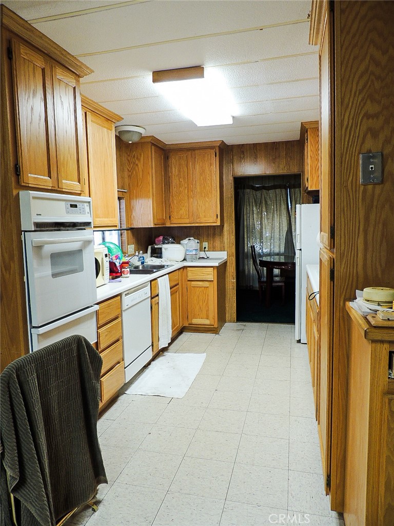 6000 E Highway 20, Lucerne, CA 95458