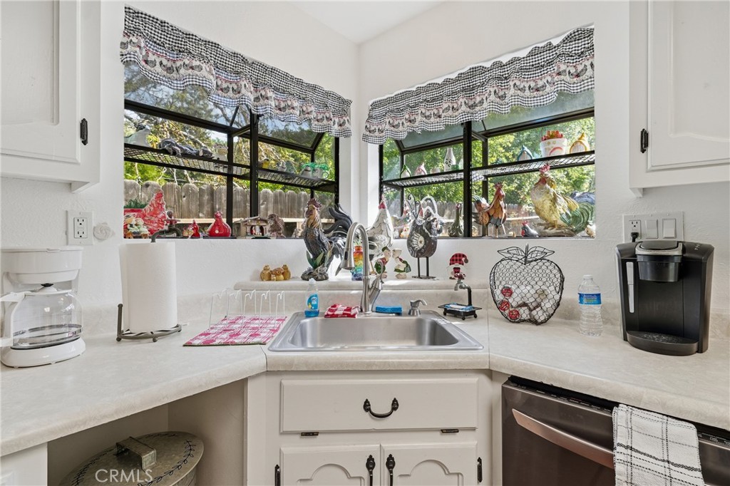 6802 Doris Circle, Lucerne, CA 95458