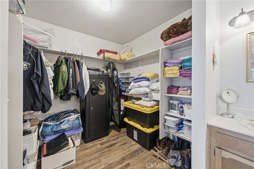 6802 Doris Circle, Lucerne, CA 95458