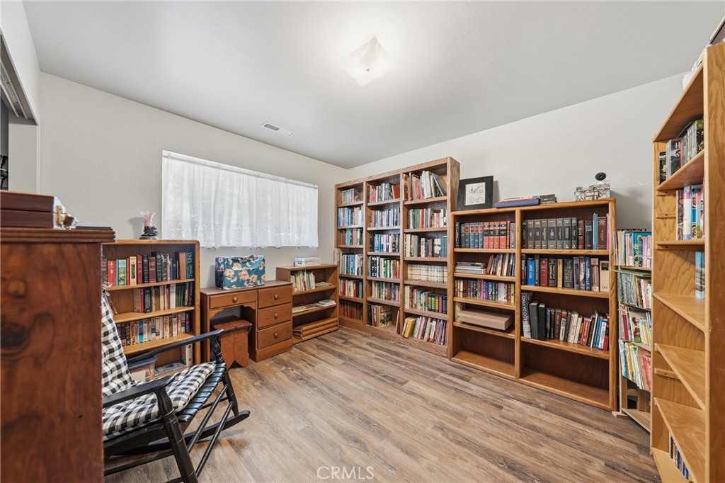 6802 Doris Circle, Lucerne, CA 95458