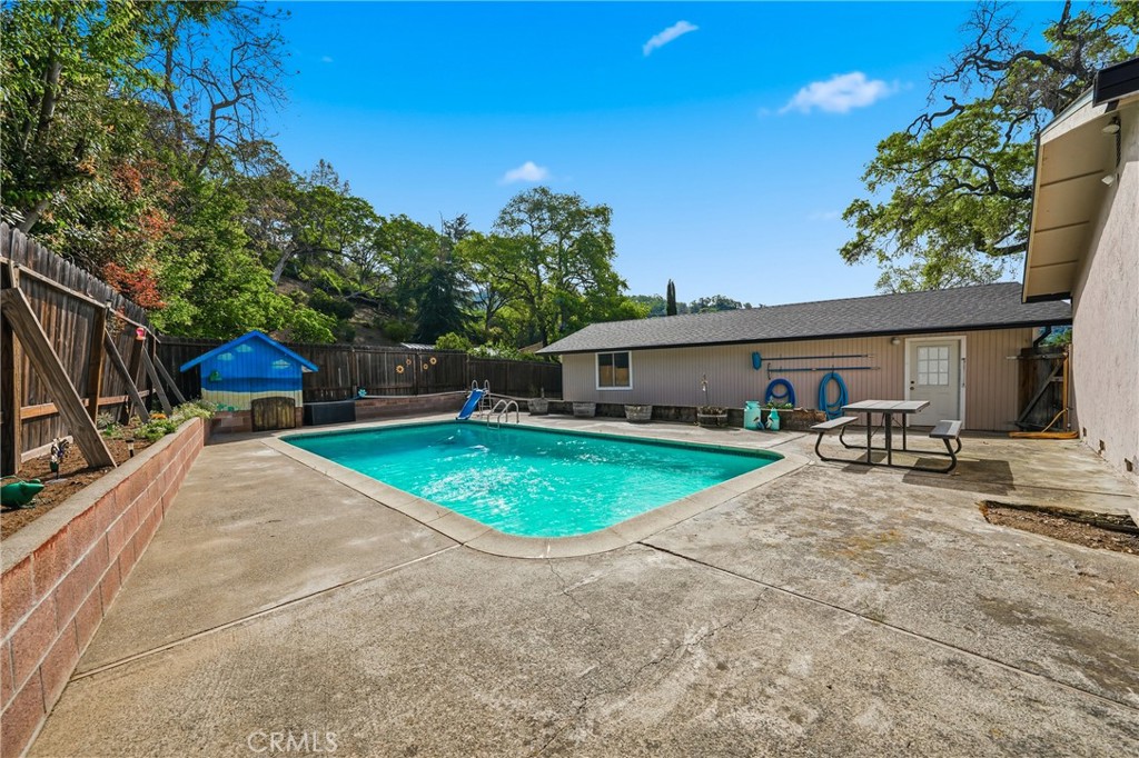 6802 Doris Circle, Lucerne, CA 95458
