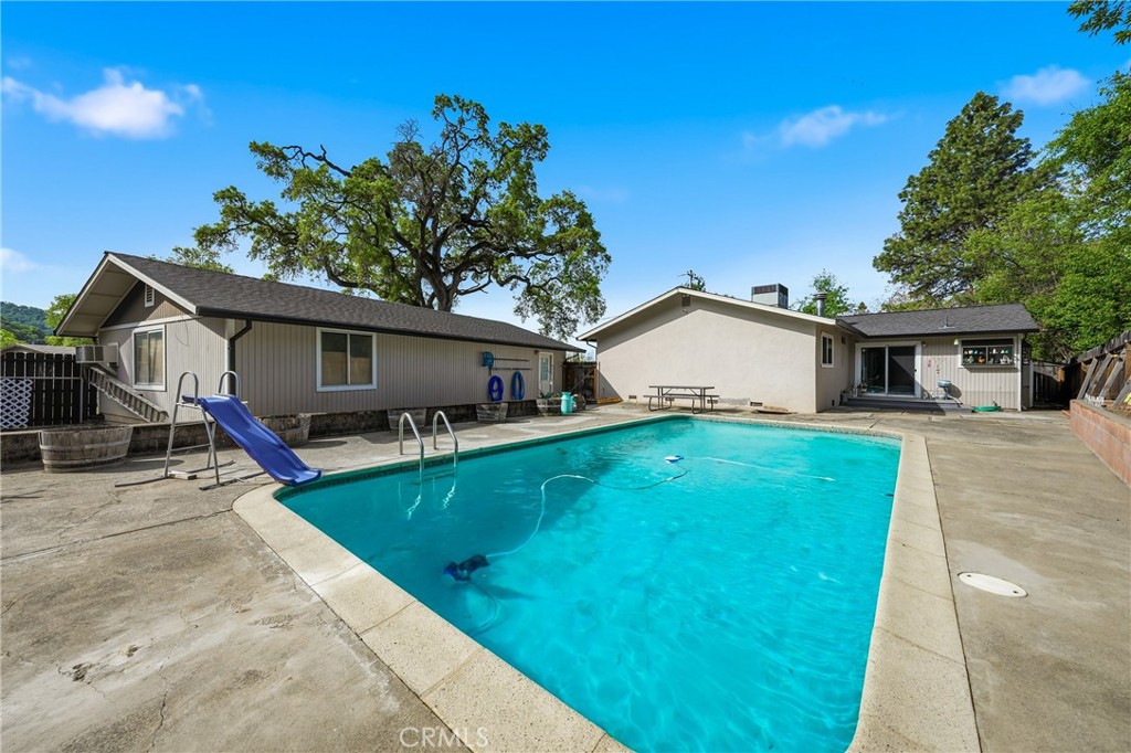 6802 Doris Circle, Lucerne, CA 95458