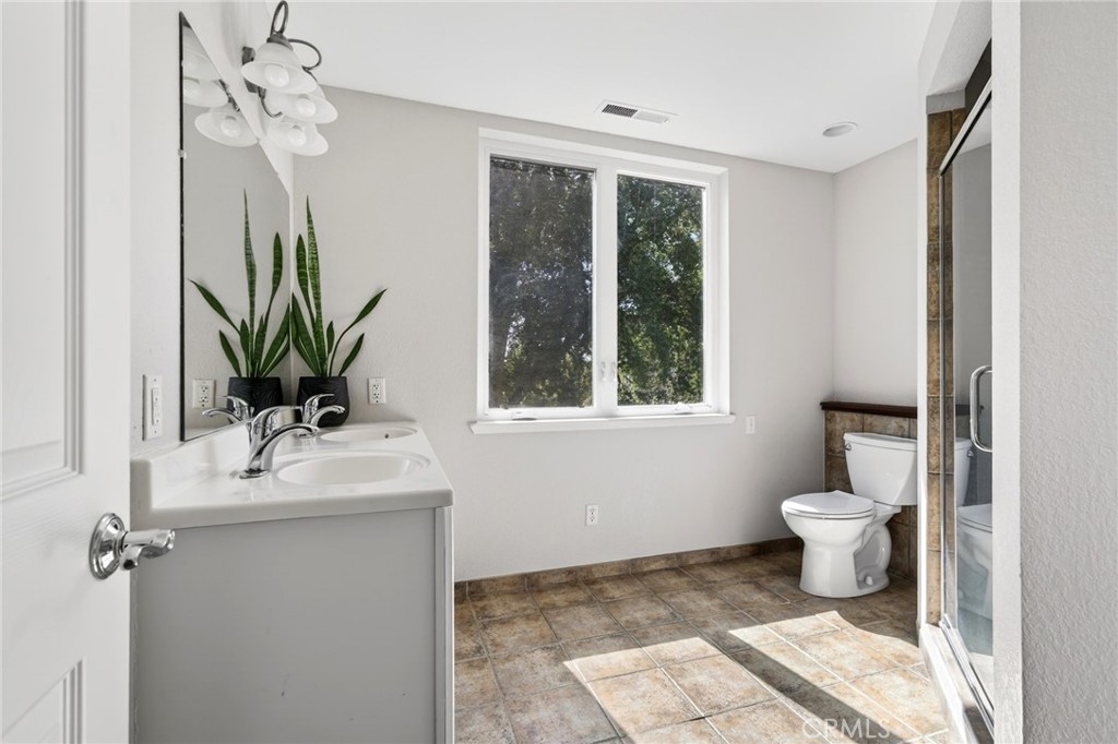 7248 E Highway 20, Lucerne, CA 95458