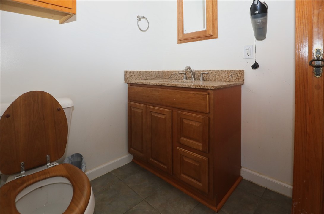 6537 E Highway 20, Lucerne, CA 95458