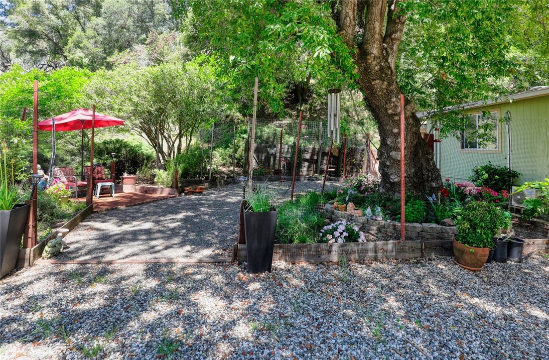 7072 Sonja Lu, Lucerne, CA 95458