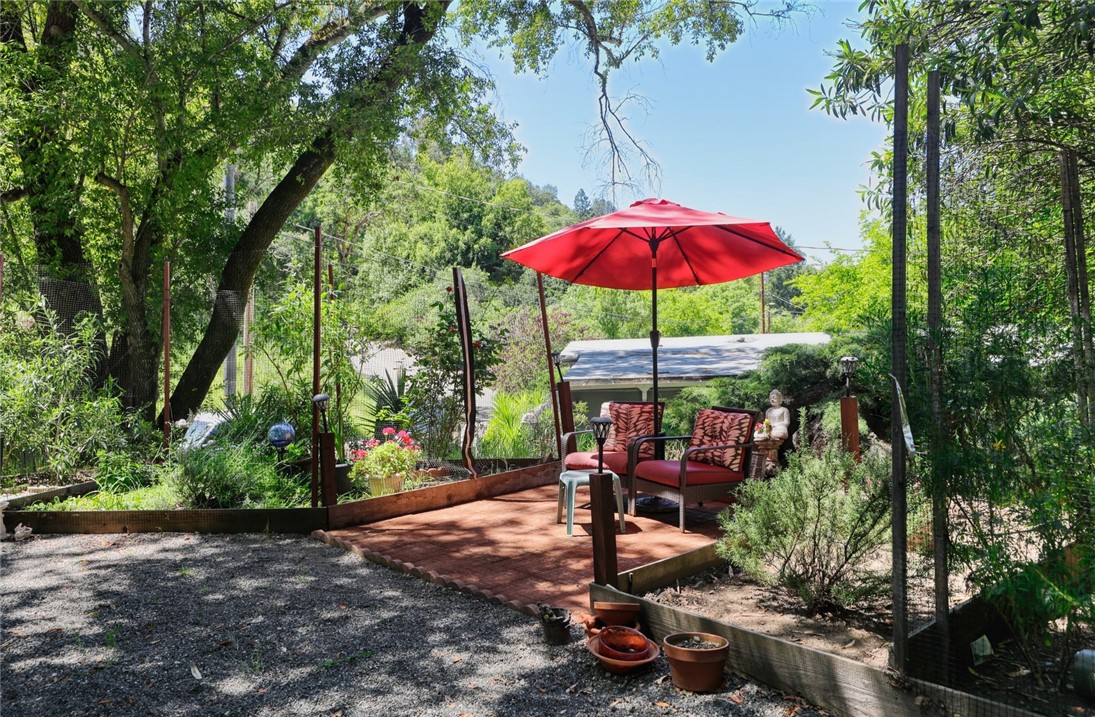7072 Sonja Lu, Lucerne, CA 95458