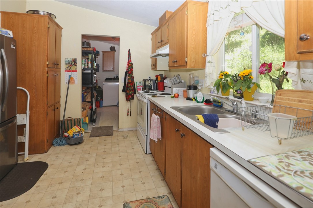7072 Sonja Lu, Lucerne, CA 95458