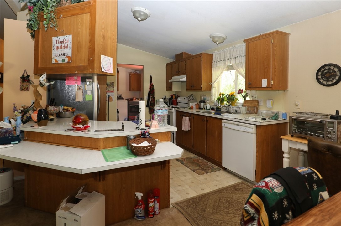 7072 Sonja Lu, Lucerne, CA 95458