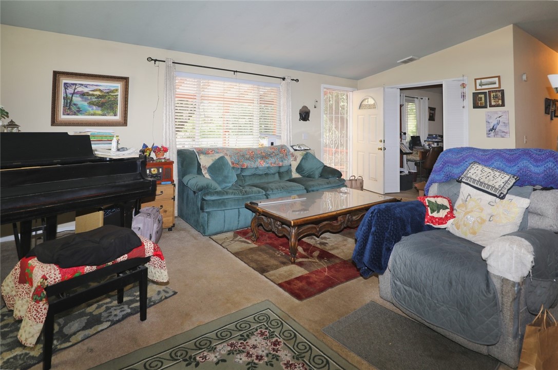 7072 Sonja Lu, Lucerne, CA 95458