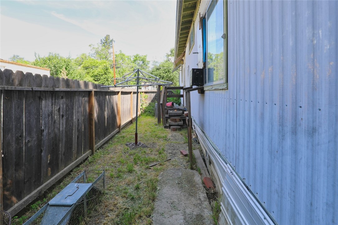6151 2nd, Lucerne, CA 95458