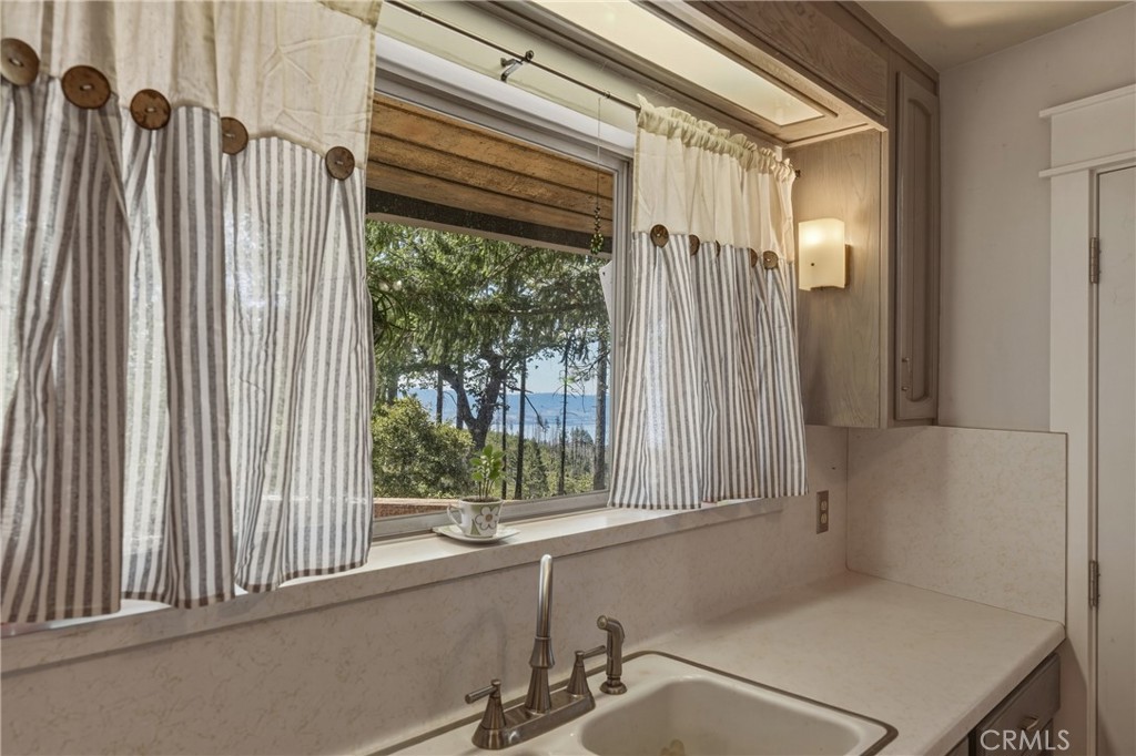 6135 15th, Lucerne, CA 95458