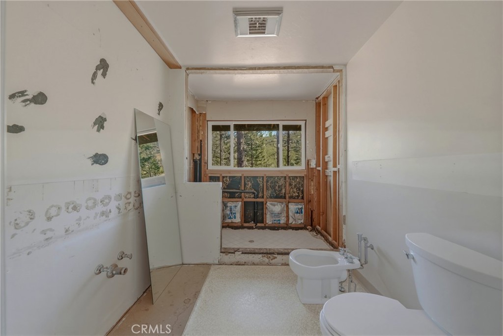 6135 15th, Lucerne, CA 95458