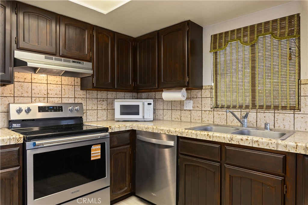7846 Alston Way, Lucerne, CA 95458
