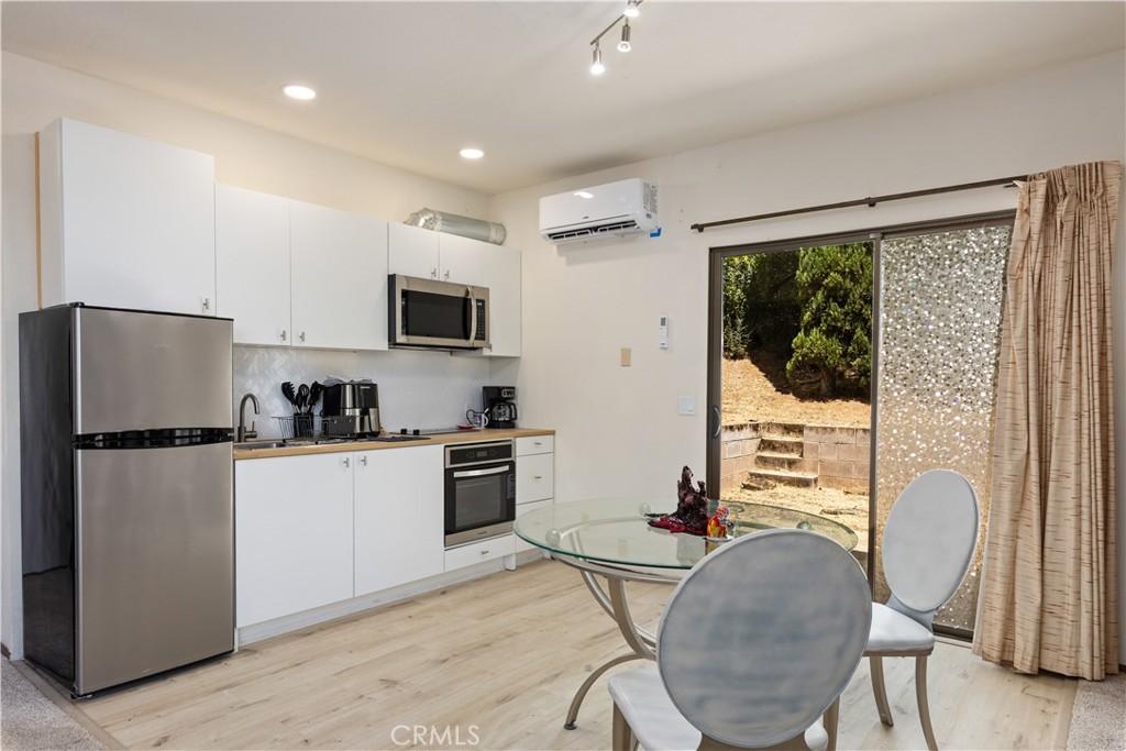 7846 Alston Way, Lucerne, CA 95458