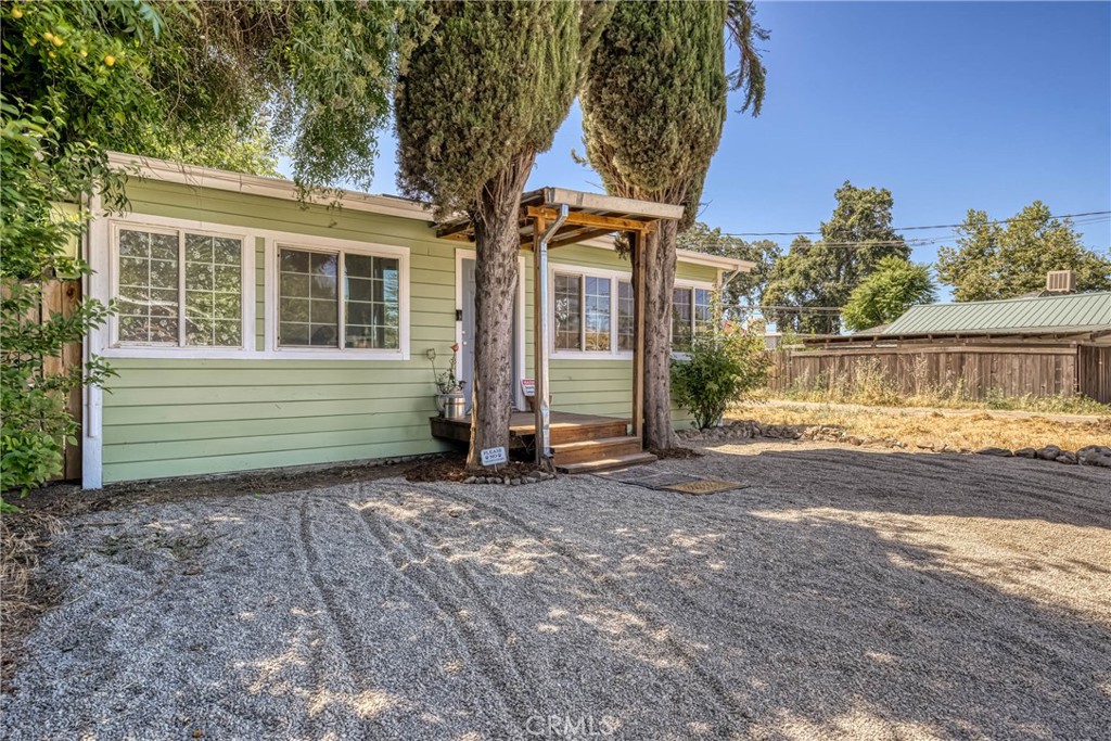 6299 10th Ave, Lucerne, CA 95458