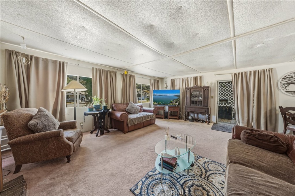 3630 Country Club Ln, Lucerne, CA 95458