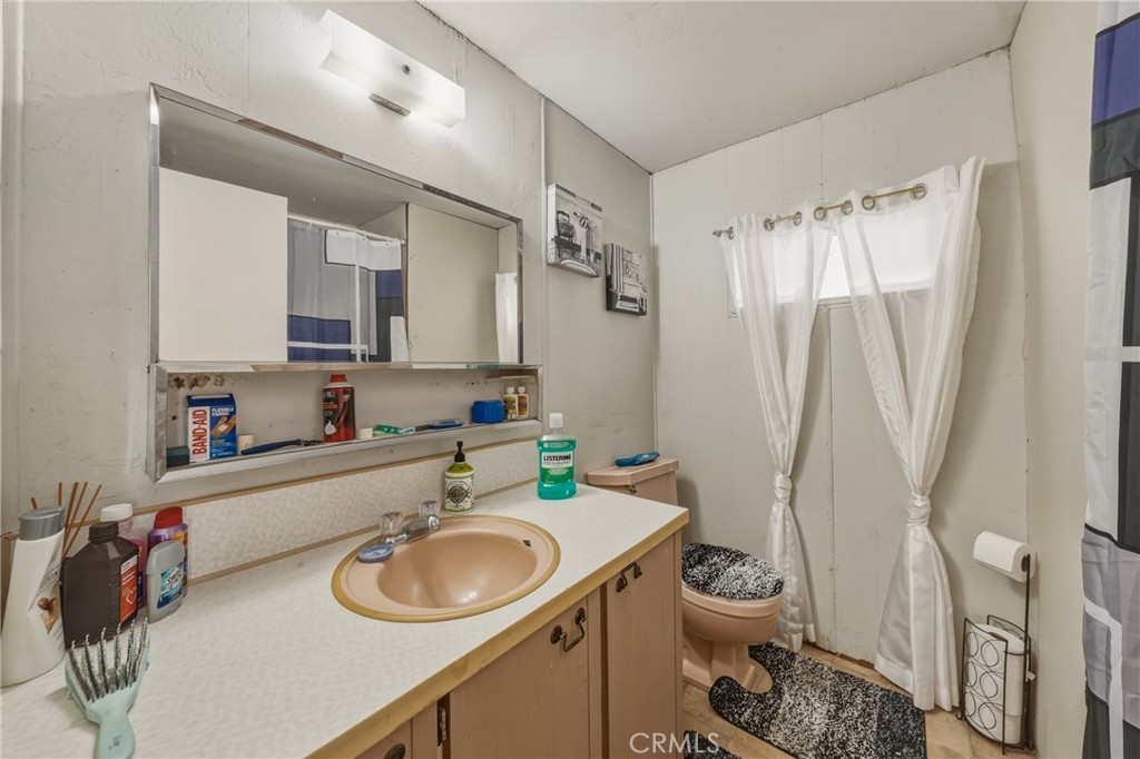 3630 Country Club Ln, Lucerne, CA 95458