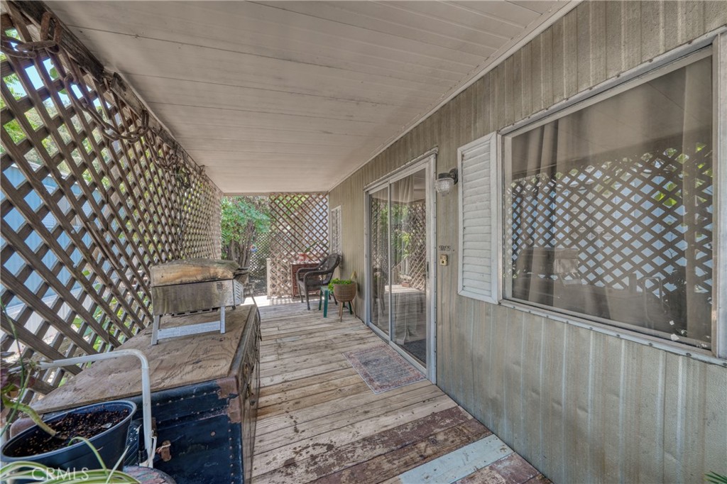 3630 Country Club Ln, Lucerne, CA 95458