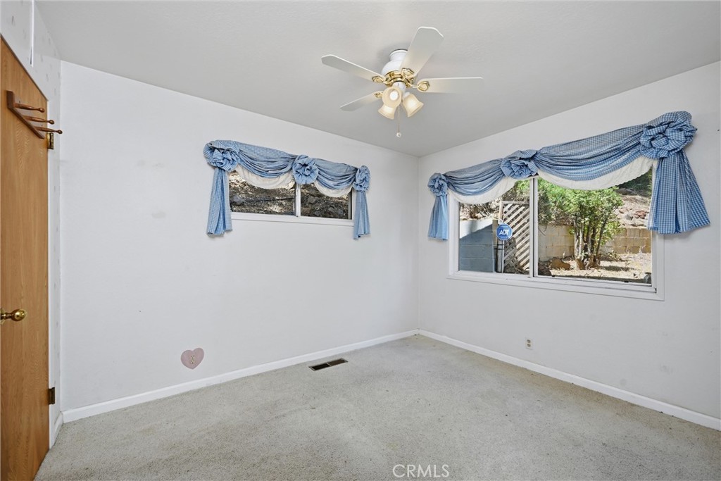 7926 Richard Dr, Lucerne, CA 95458