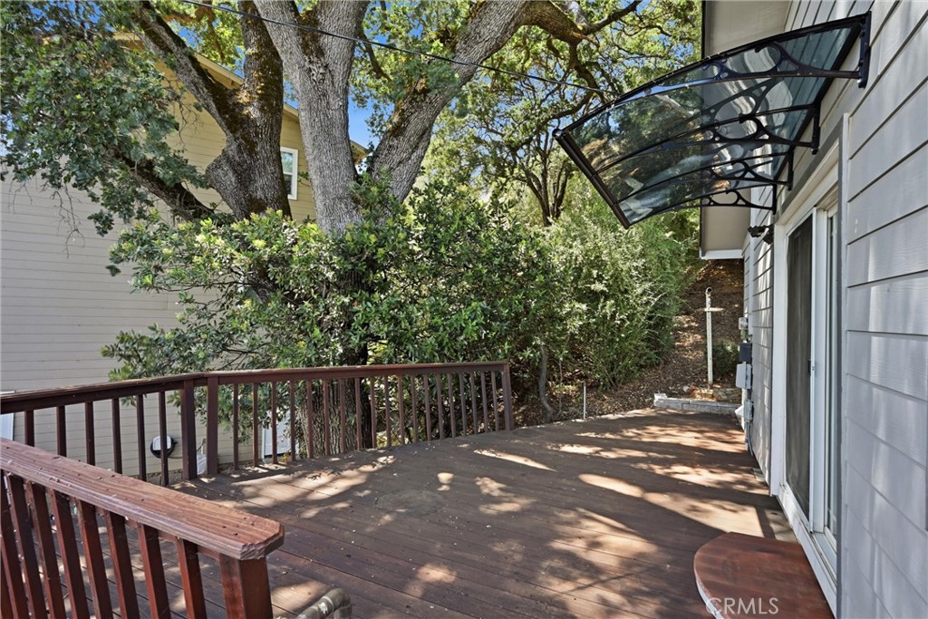 7926 Richard Dr, Lucerne, CA 95458