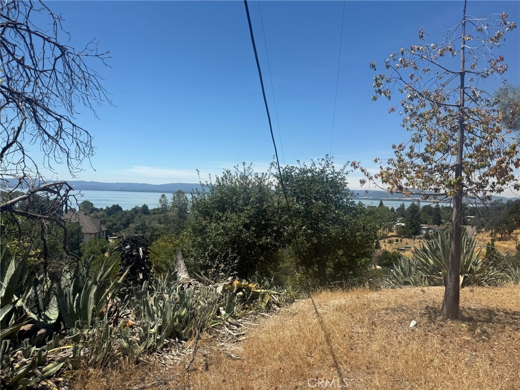 3855 Lakeview, Lucerne, CA 95458