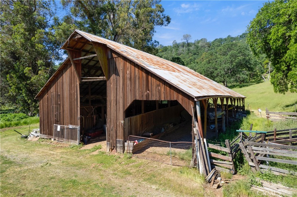 8150 E State Hwy 20, Lucerne, CA 95458